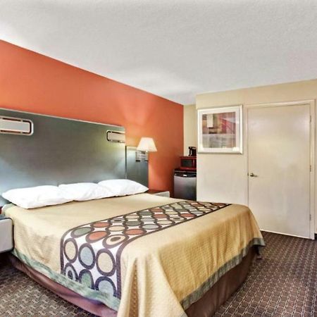 Super 8 By Wyndham Kissimmee/Maingate/Orlando Area Hotel Celebration Ngoại thất bức ảnh