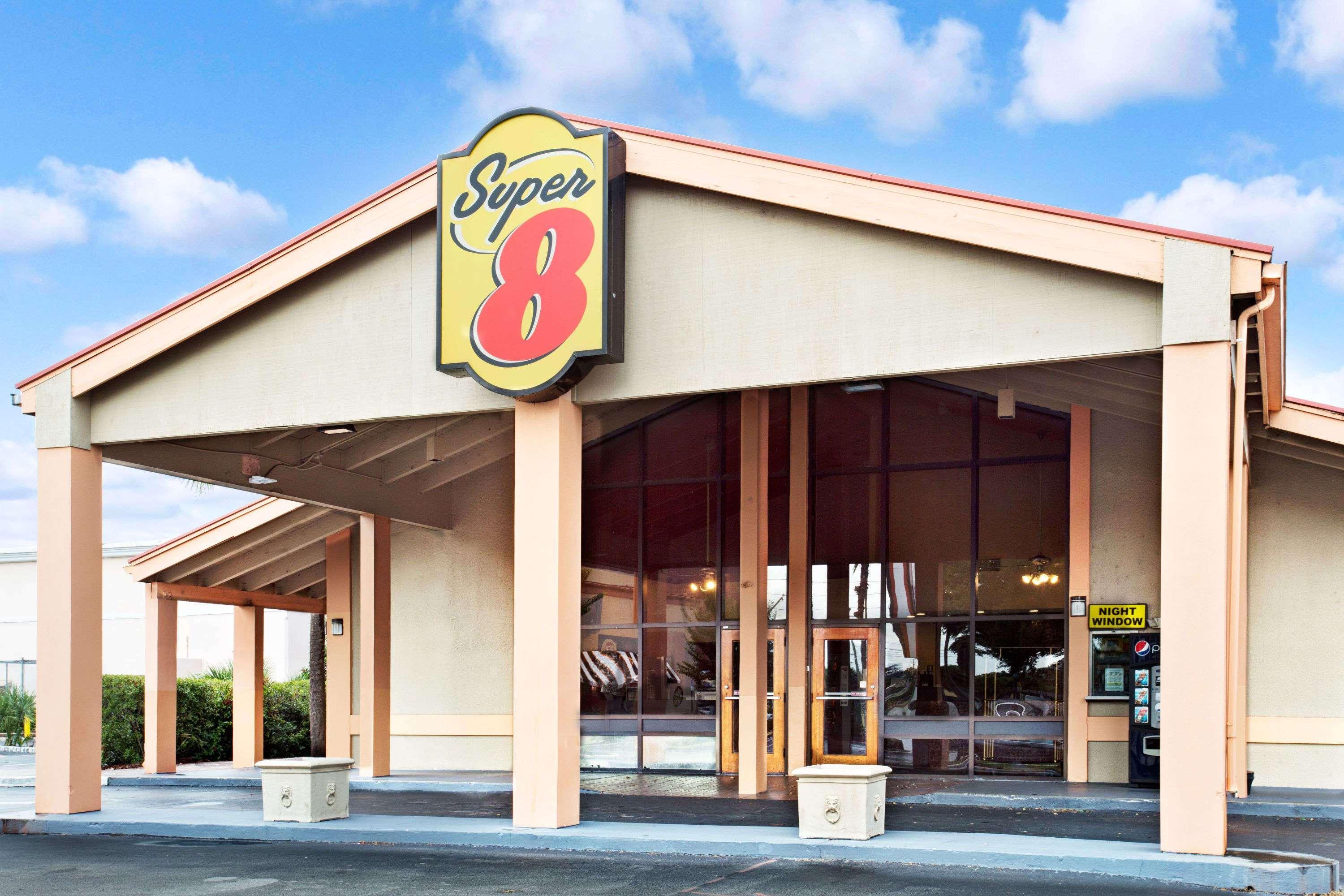 Super 8 By Wyndham Kissimmee/Maingate/Orlando Area Hotel Celebration Ngoại thất bức ảnh