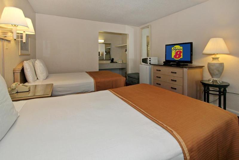 Super 8 By Wyndham Kissimmee/Maingate/Orlando Area Hotel Celebration Ngoại thất bức ảnh