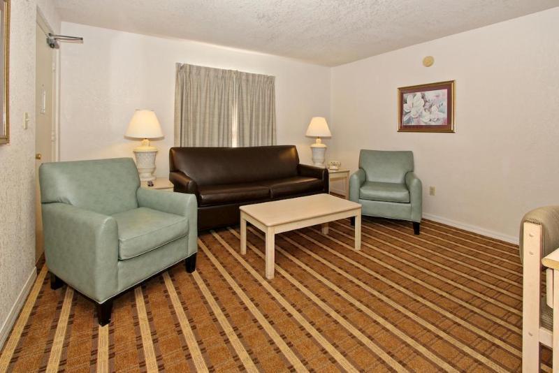 Super 8 By Wyndham Kissimmee/Maingate/Orlando Area Hotel Celebration Ngoại thất bức ảnh