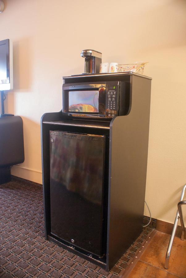 Super 8 By Wyndham Kissimmee/Maingate/Orlando Area Hotel Celebration Phòng bức ảnh